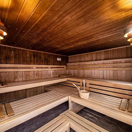 Hotel Damuelser Hof - Wellness &