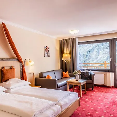Hotel Damuelser Hof - Wellness & 4*